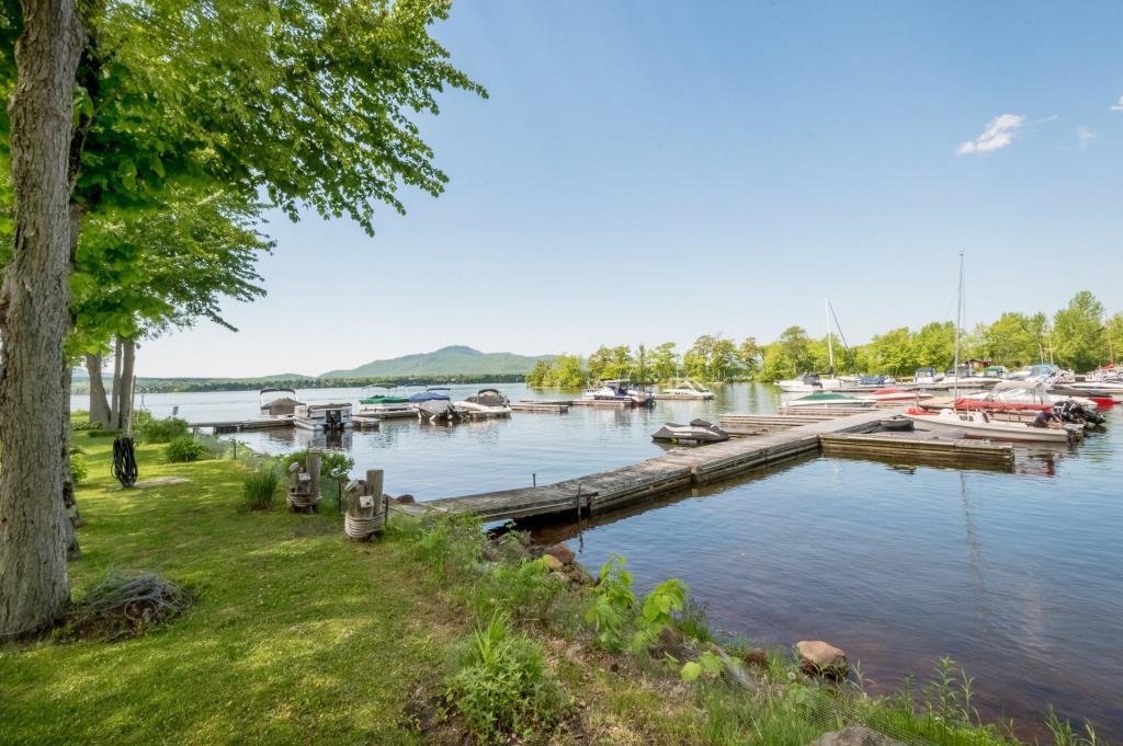 O'Berge Du Village-Cs Magog Exterior photo