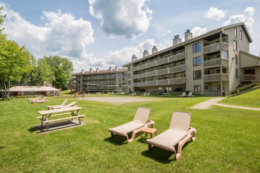 O'Berge Du Village-Cs Magog Exterior photo
